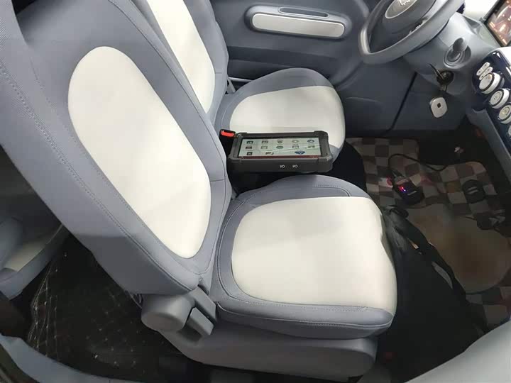 Фото 24 - Bestune Pony