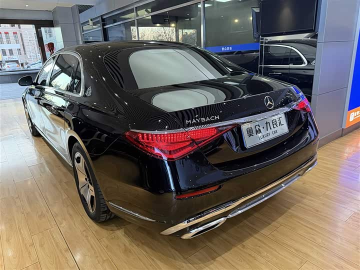 Фото 11 - Mercedes-Benz Maybach S-Class