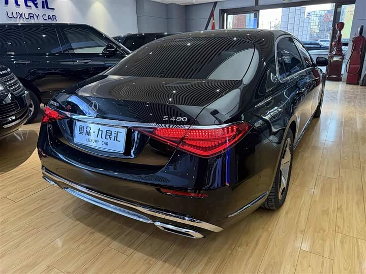 Фото 13 - Mercedes-Benz Maybach S-Class
