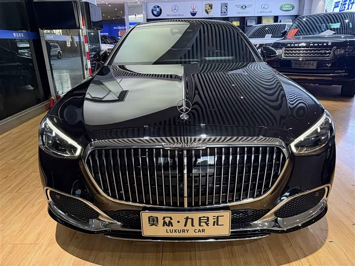 Фото 2 - Mercedes-Benz Maybach S-Class