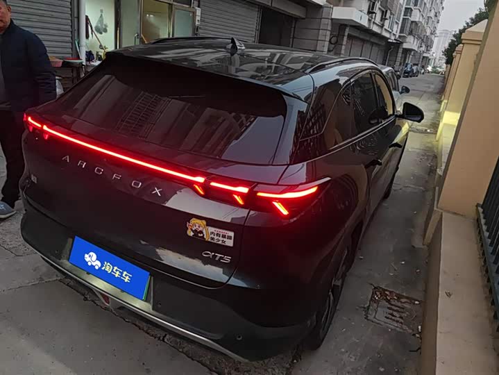 Фото 3 - BAIC Arcfox Alpha T5