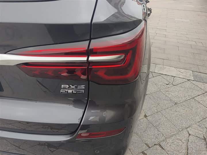 Фото 8 - Roewe RX5