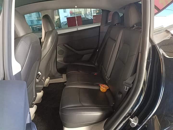 Фото 16 - Tesla Model Y