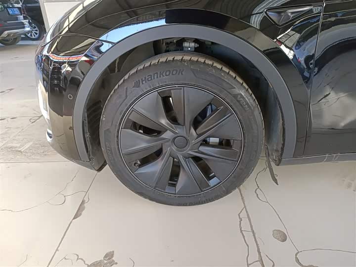 Фото 22 - Tesla Model Y