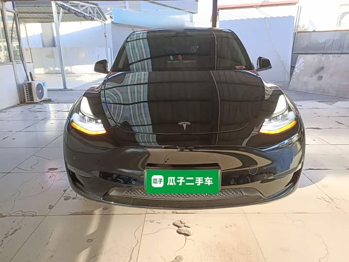 Фото 3 - Tesla Model Y