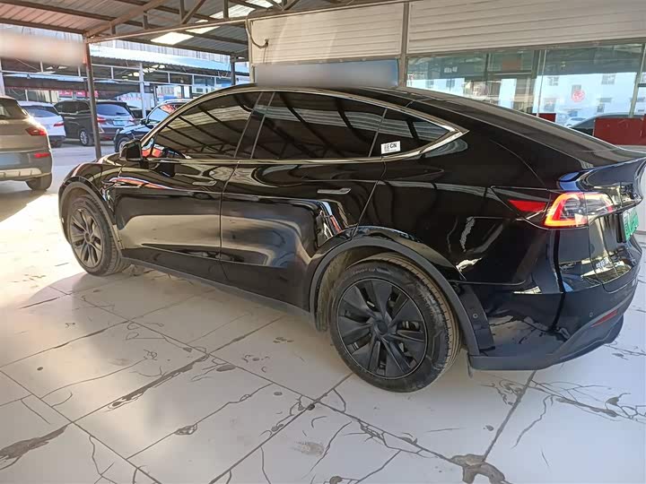 Фото 5 - Tesla Model Y
