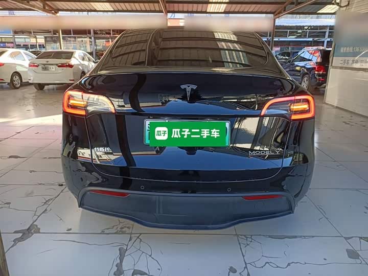 Фото 6 - Tesla Model Y