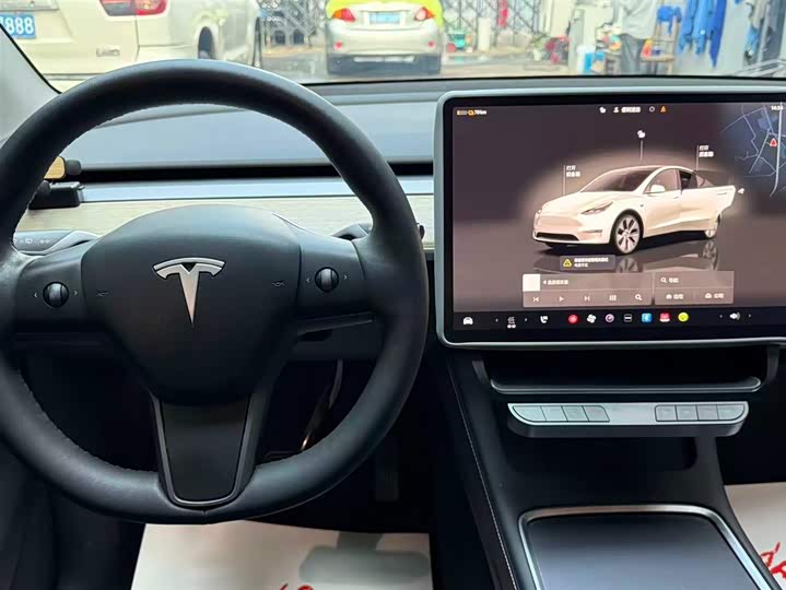 Фото 9 - Tesla Model Y