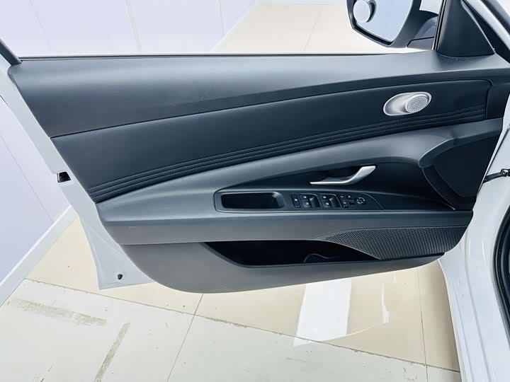 Фото 18 - Hyundai Elantra N line