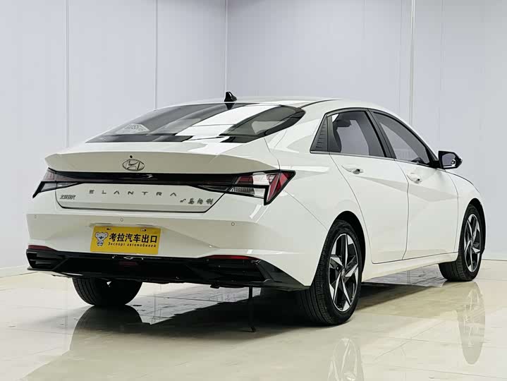 Фото 4 - Hyundai Elantra N line