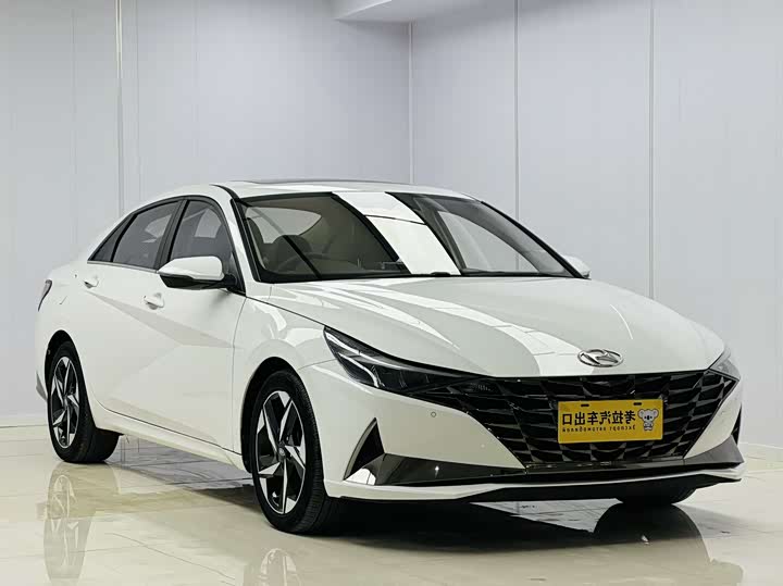 Фото 8 - Hyundai Elantra N line