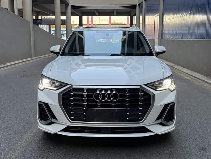 Фото 3 - Audi Q3