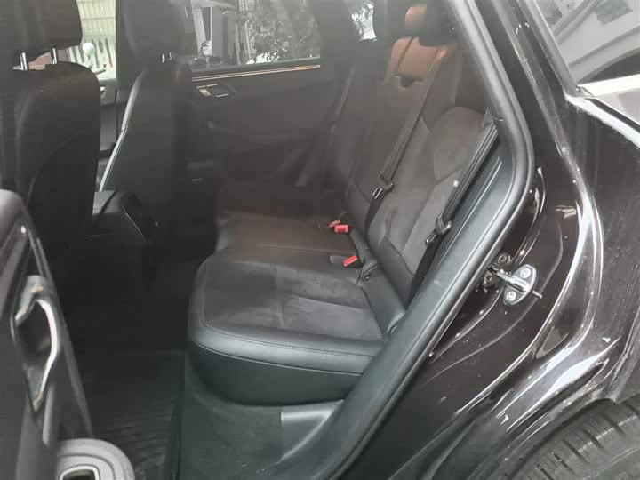 Фото 18 - Porsche Macan