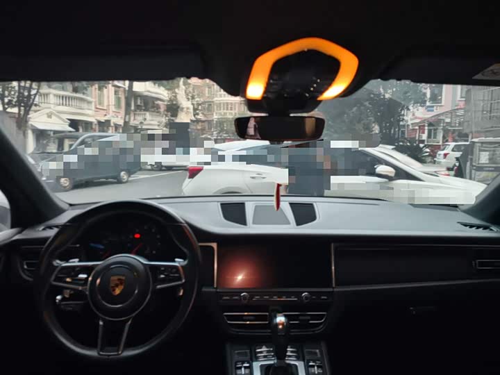 Фото 19 - Porsche Macan