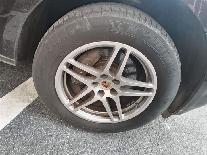 Фото 8 - Porsche Macan