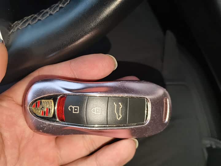 Фото 9 - Porsche Macan