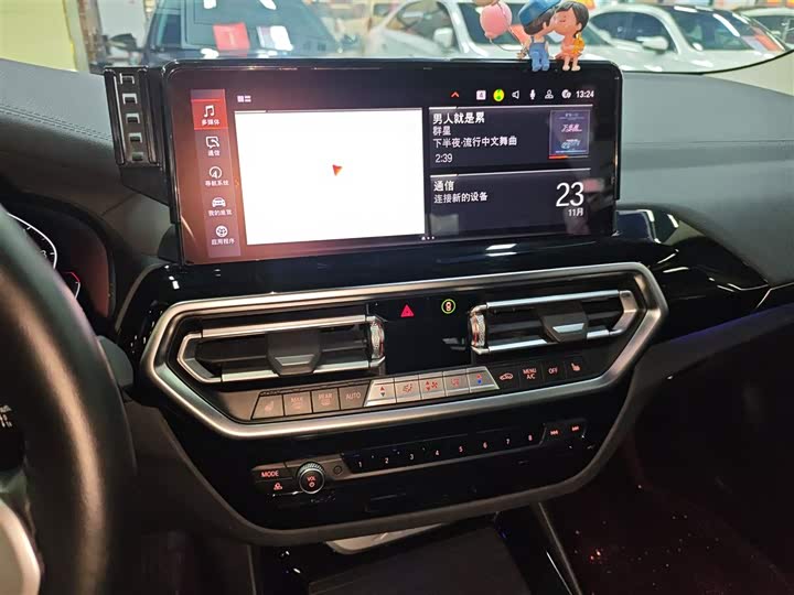 Фото 13 - BMW X3