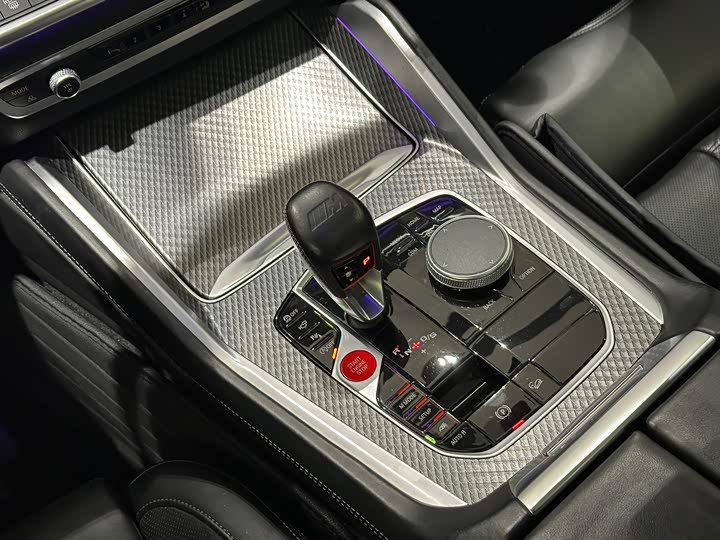 Фото 16 - BMW X6 M