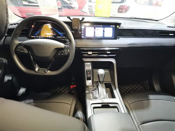 Фото 10 - Roewe i5