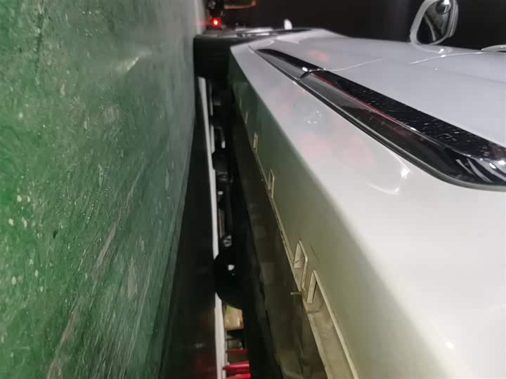 Фото 22 - Geely Emgrand GT