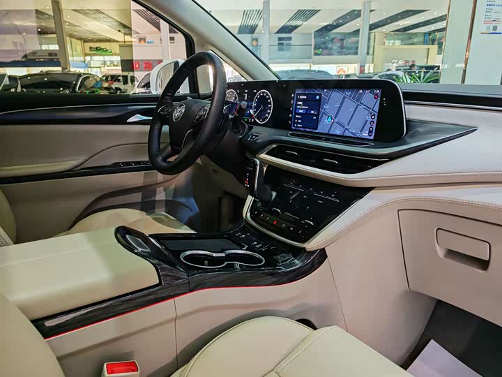 Фото 16 - Buick GL8 ES