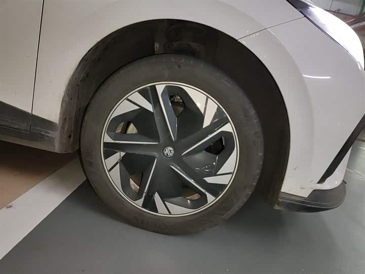 Фото 31 - MG Motor 4 EV