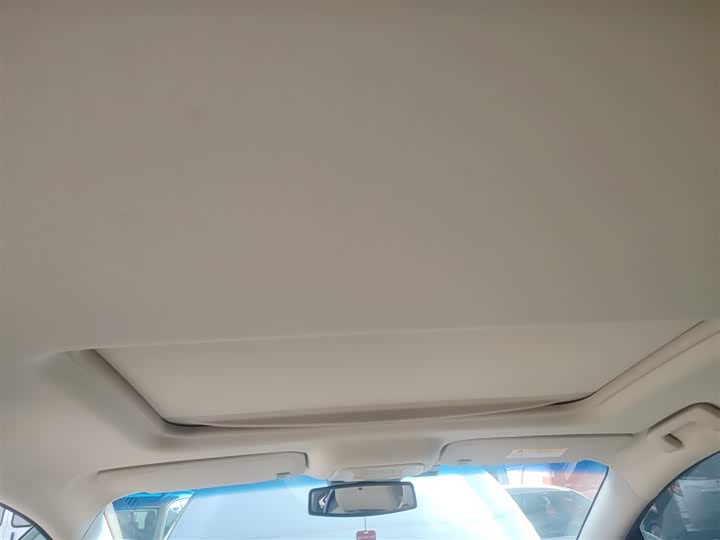 Фото 18 - Buick GL8 ES