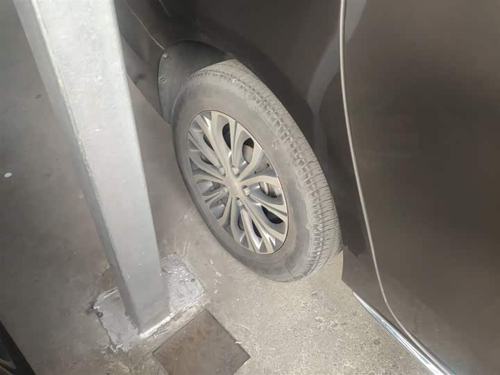 Фото 26 - Buick GL8 ES