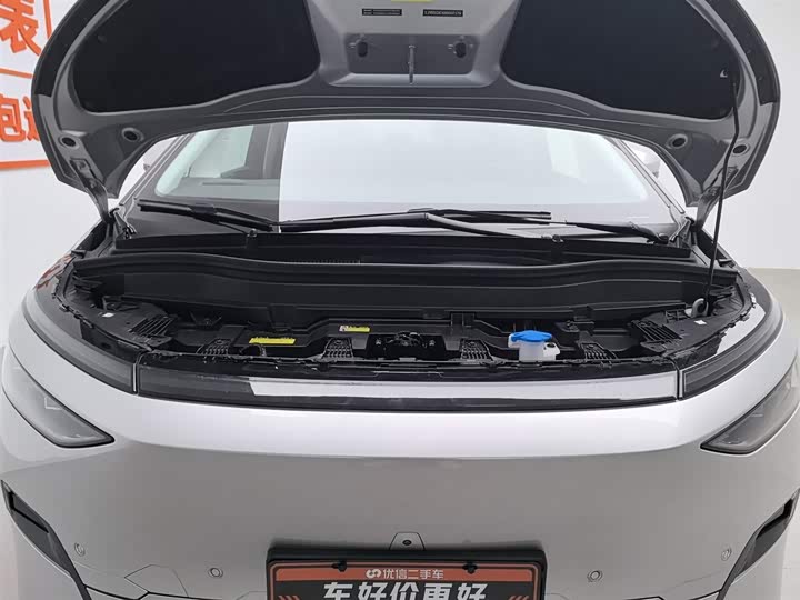 Фото 6 - XPeng X9