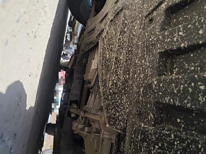 Фото 22 - Roewe i5