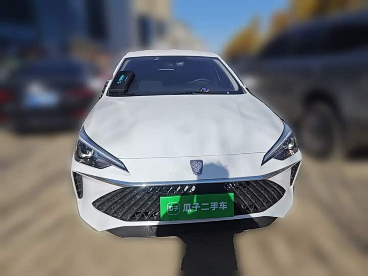 Фото 23 - Roewe i5