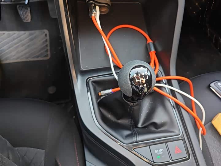 Фото 7 - Roewe i5