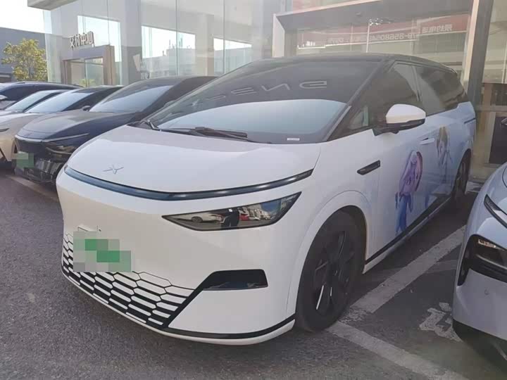 Фото 1 - XPeng X9