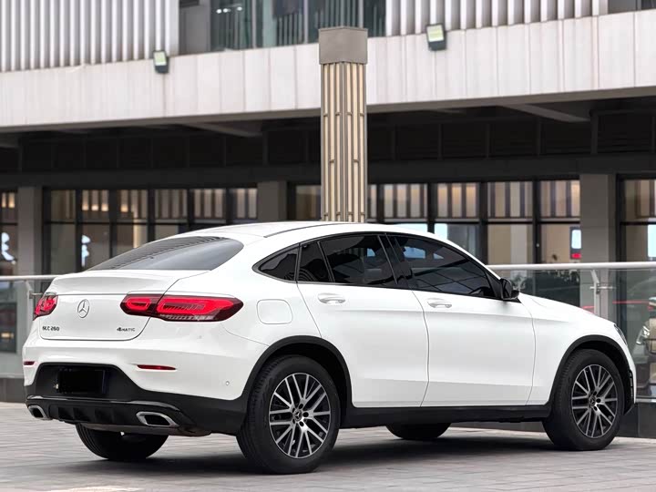 Фото 3 - Mercedes-Benz GLC-Class Coupe