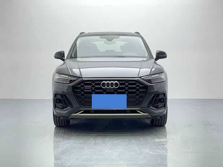 Фото 2 - Audi Q5L