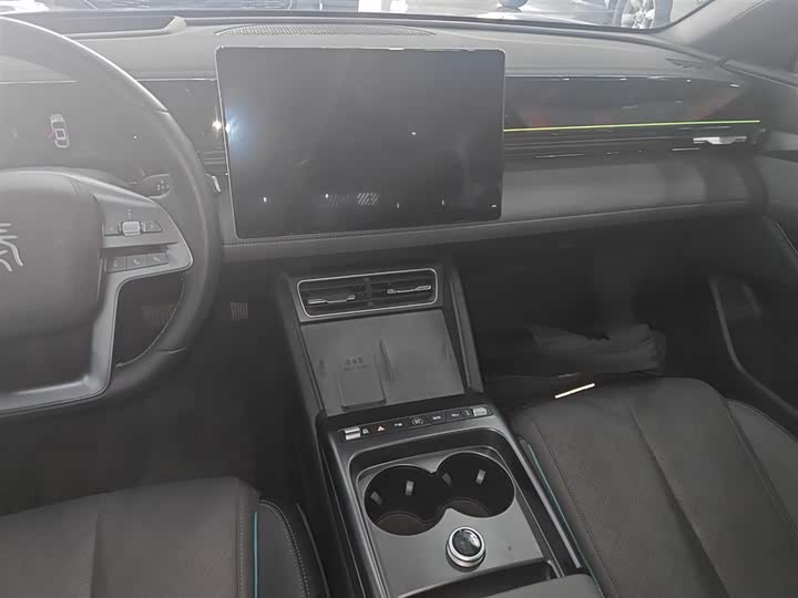 Фото 13 - BYD Qin L