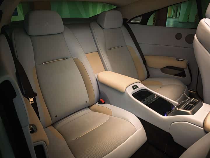 Фото 12 - Rolls-Royce Wraith