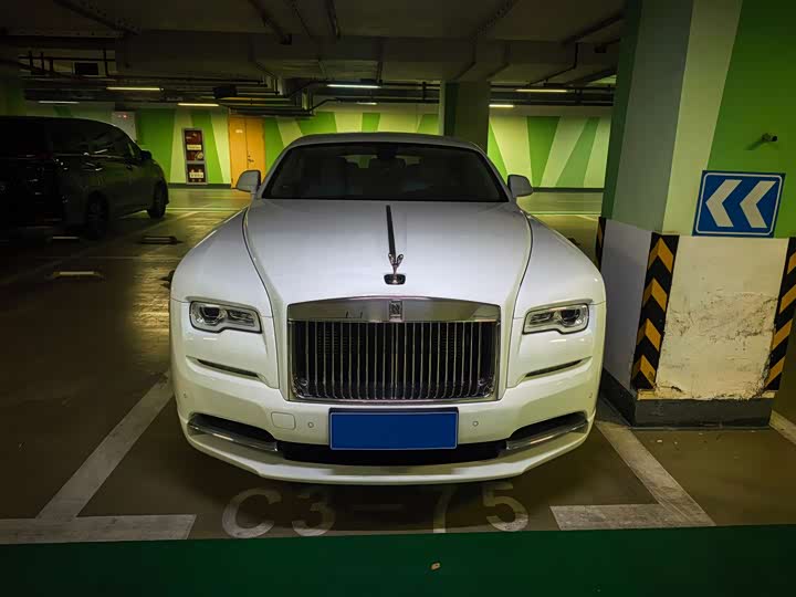 Фото 3 - Rolls-Royce Wraith