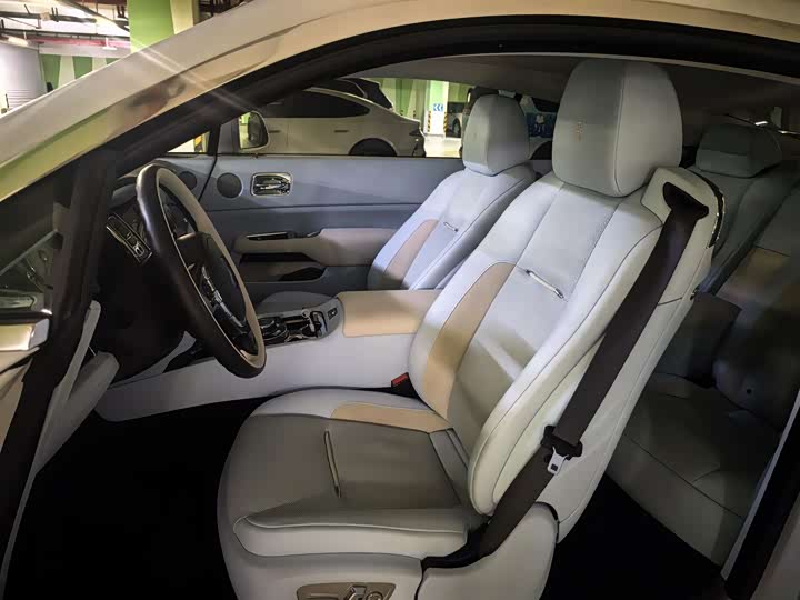 Фото 4 - Rolls-Royce Wraith