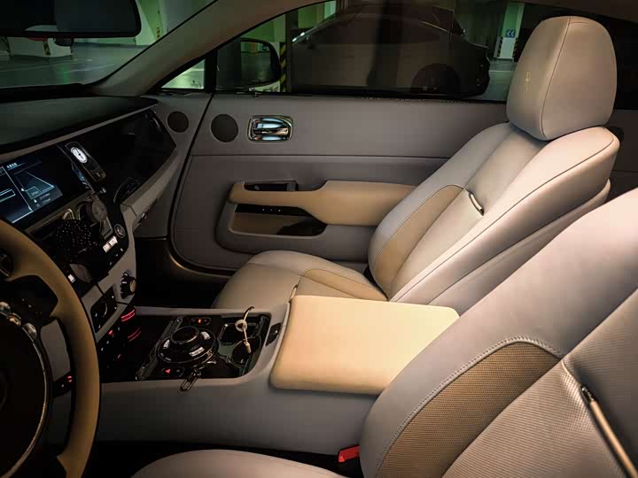 Фото 5 - Rolls-Royce Wraith