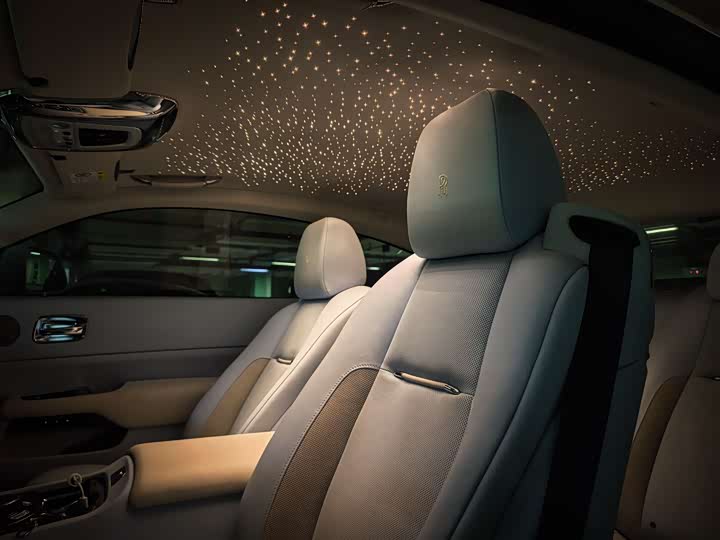 Фото 7 - Rolls-Royce Wraith