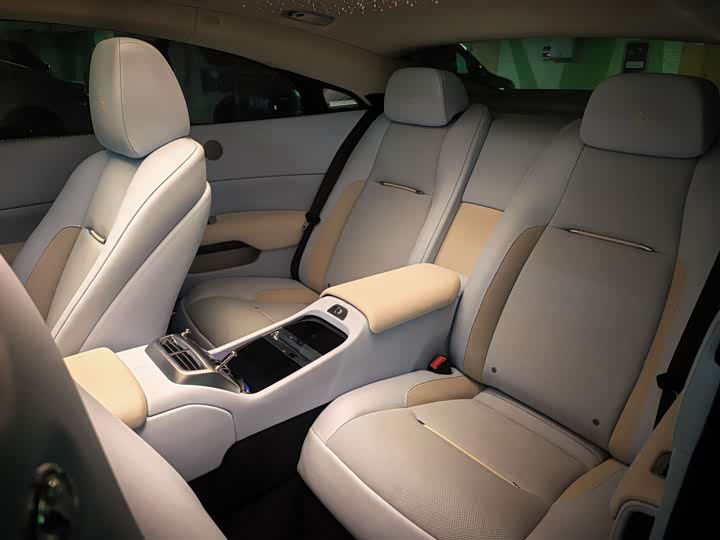 Фото 8 - Rolls-Royce Wraith