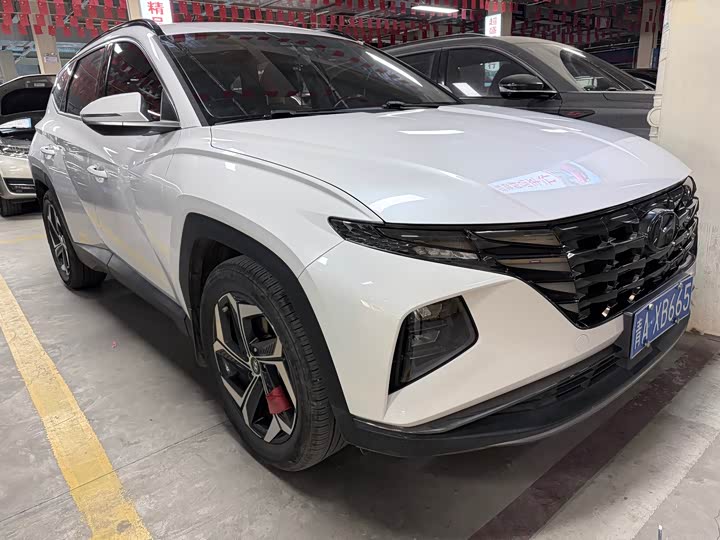 Фото 2 - Hyundai Tucson L