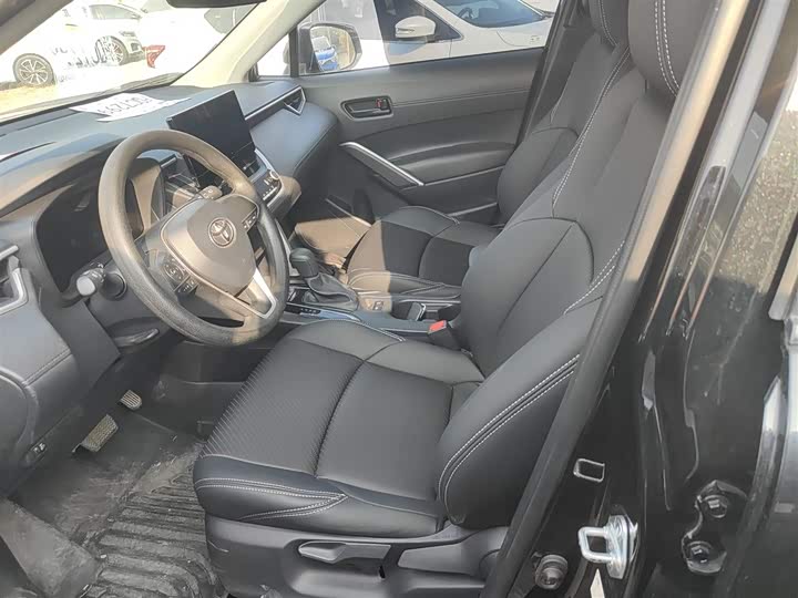 Фото 14 - Toyota Frontlander