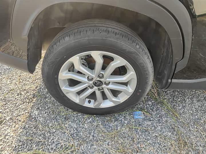 Фото 25 - Toyota Frontlander