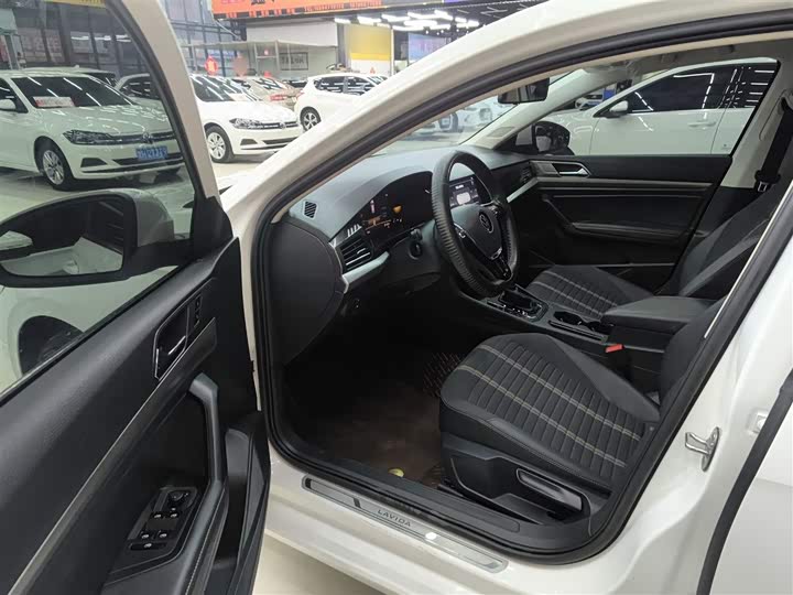 Фото 16 - Volkswagen Lavida