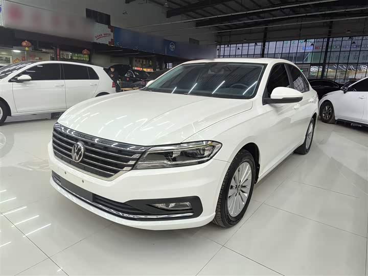 Фото 2 - Volkswagen Lavida