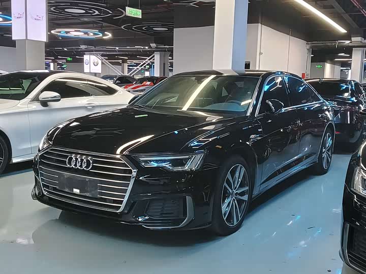 Фото 1 - Audi A6L