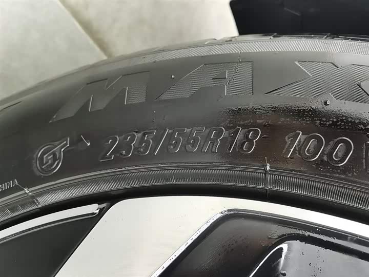 Фото 24 - Volkswagen Tiguan L Pro