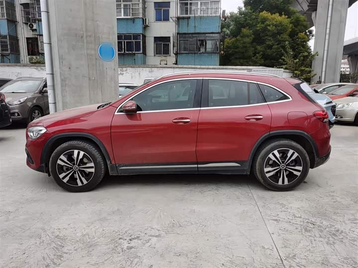 Фото 5 - Mercedes-Benz GLA-Class